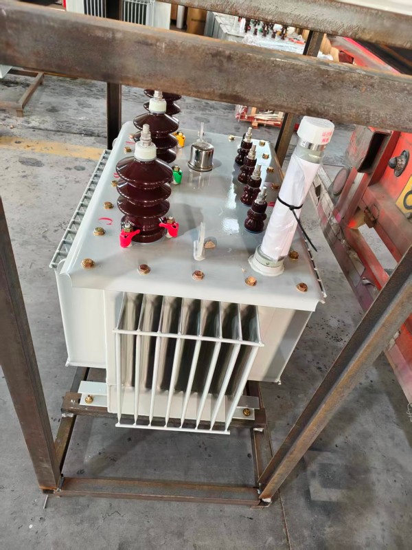 S13‑1000kVA <a href='https://xiling.xdbyq.cn/youjinshi/' target='_blank' title='西陵油浸式变压器'><strong>西陵油浸式变压器</strong></a> 大型厂区 S13 西陵西陵西陵油浸式变压器 S13‑1000kVA 西陵西陵西陵油浸式变压器 大型厂区 S13 西陵西陵西陵油浸式变压器